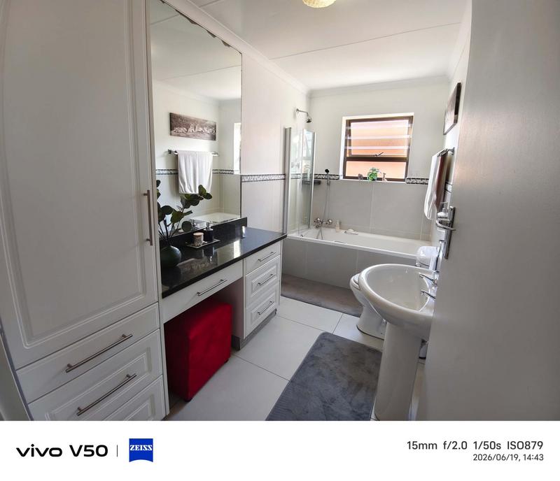 3 Bedroom Property for Sale in Hartenbos Western Cape